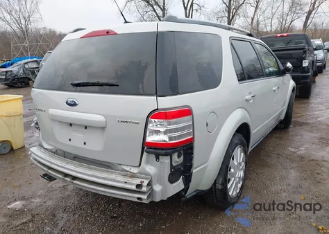 2008 Ford Taurus X Limited z USA, uszkodzony, nr VIN 1FMDK03WX8GA24428